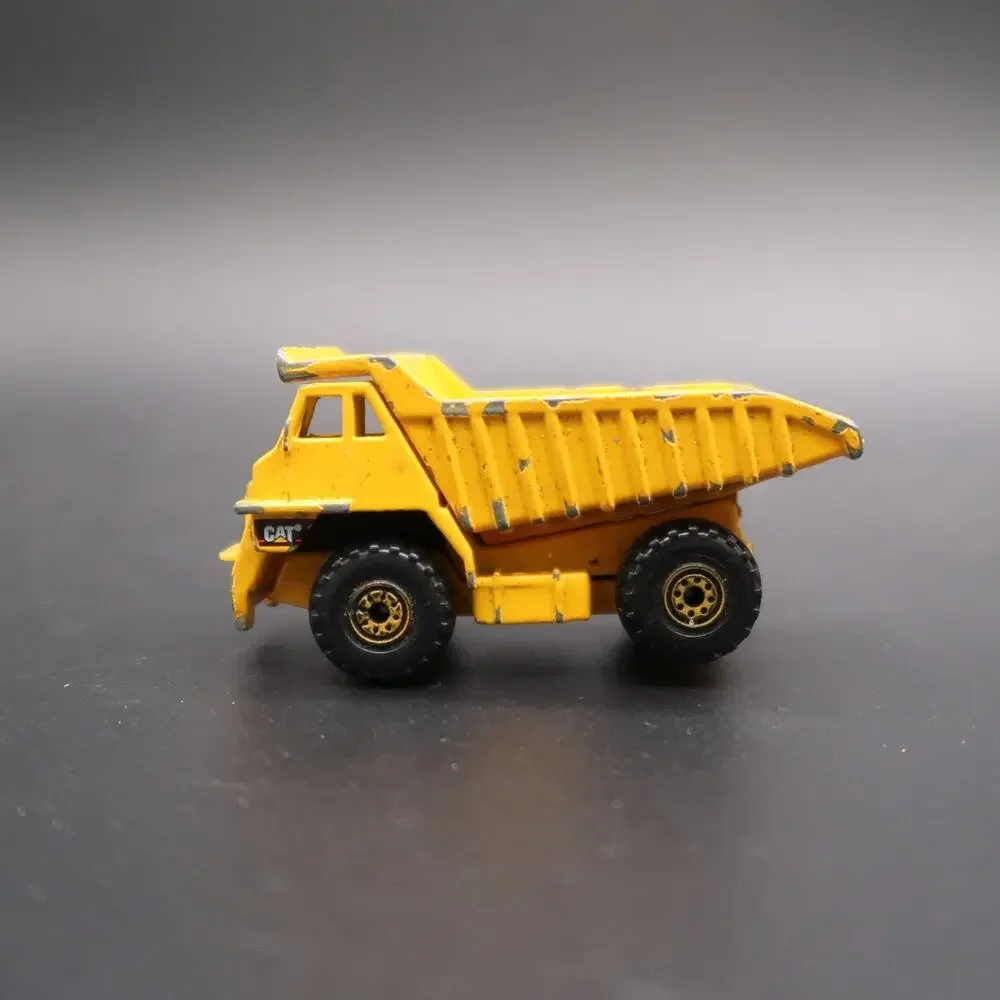 Matchbox Caterpillar Construction Vehicle Diecast Set of 2 1997 1:64 Scale READ